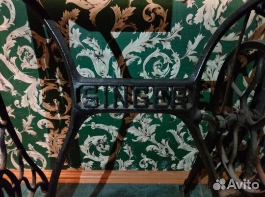 Швейная машинка Зингер