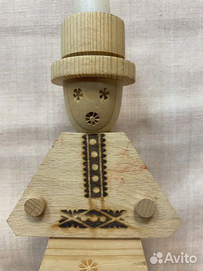 Подсвечник из дерева