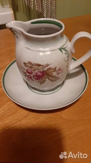 Молочник+блюдце Дулёво