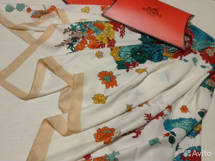 Шелковый платок hermes большой