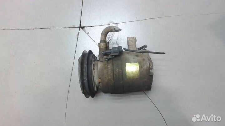 Компрессор кондиционера Nissan Navara, 2001