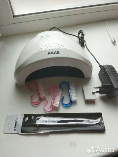 Лампа для маникюра