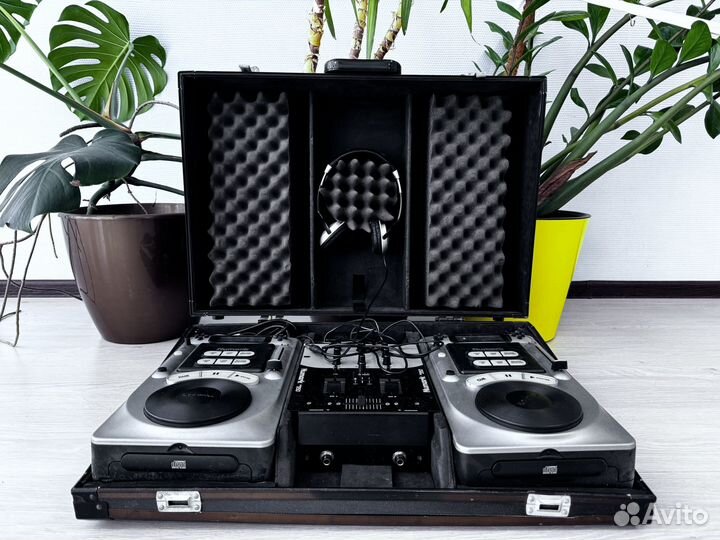 Numark DM950 двухканальный dj микшер