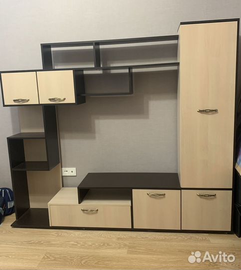 Стенка в гостиную