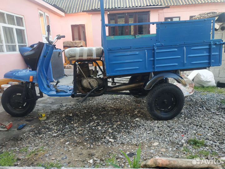 Моторолер муравей