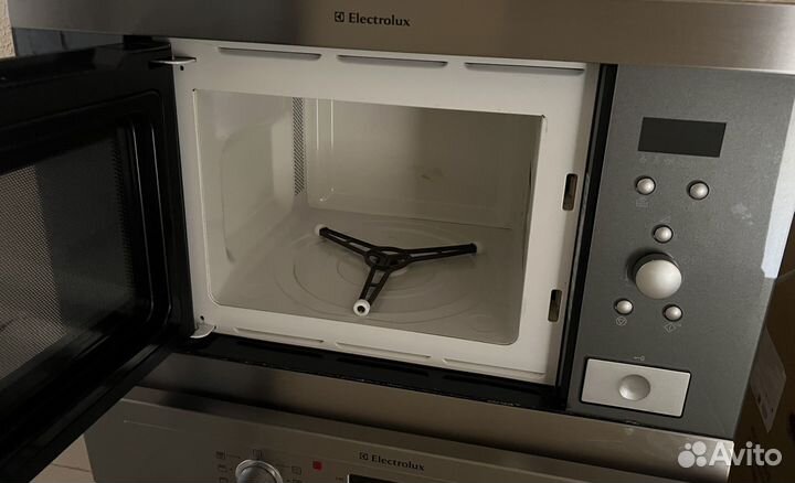 Микроволновая печь electrolux ems17216x