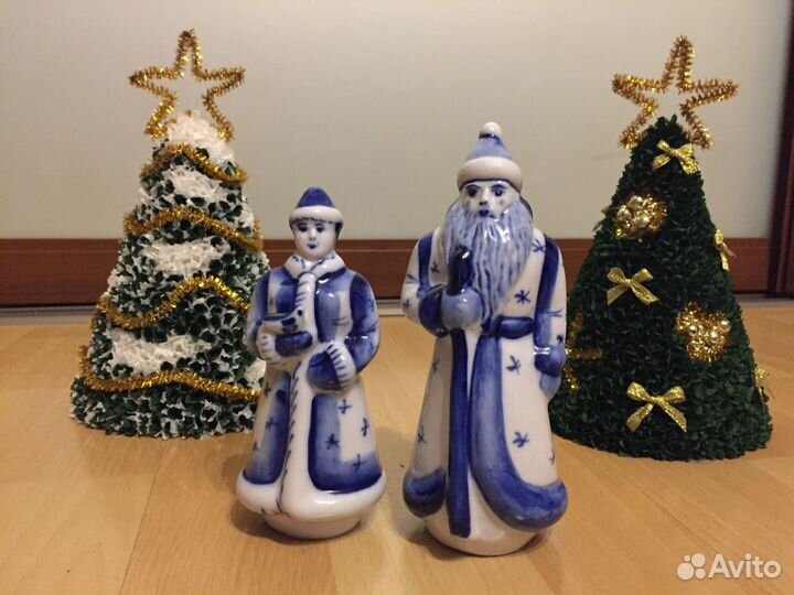 Дед мороз и снегурочка гжель