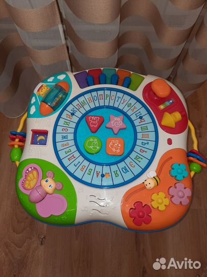 Детский развивающий столик BabyGo
