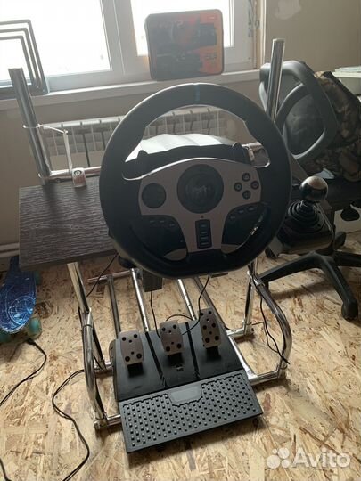 Игровой руль с педалями и коробкой передач