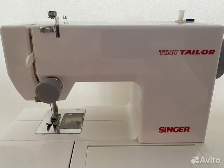 Швейная машина zinger tinyteilor