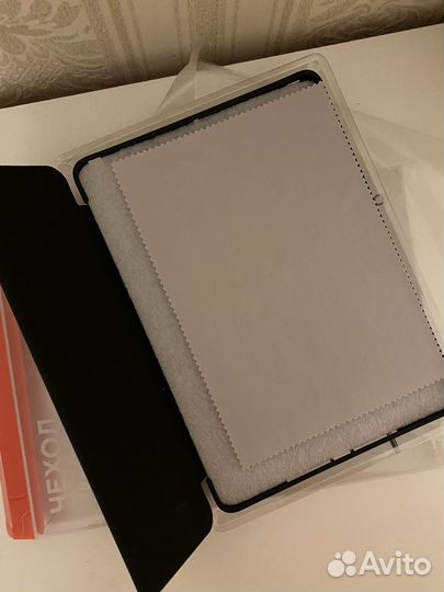 Чехол на iPad 9.7