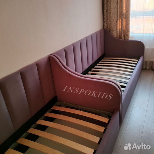 Кровать-диван с мягкими бортиками
