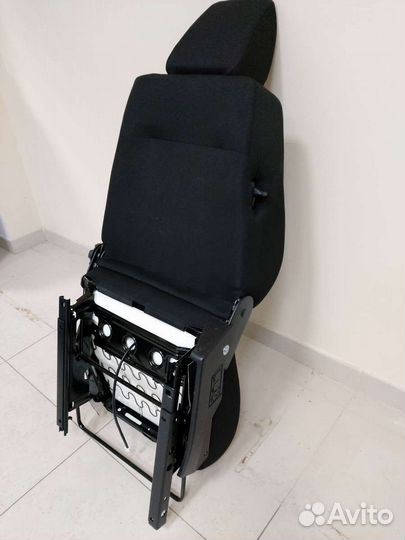 Сиденья Нива 21214 стиль Хантер передние (пара)