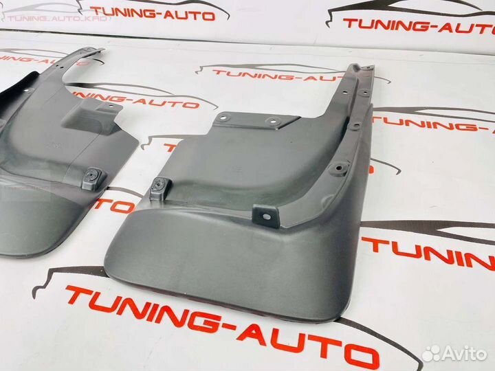 Брызговики для Land Cruiser 200 Executive