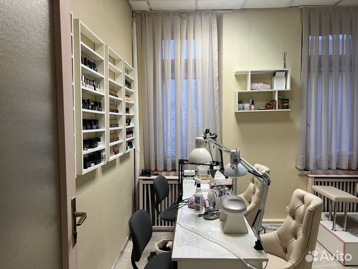 Аренда рабочего места мастера маникюра