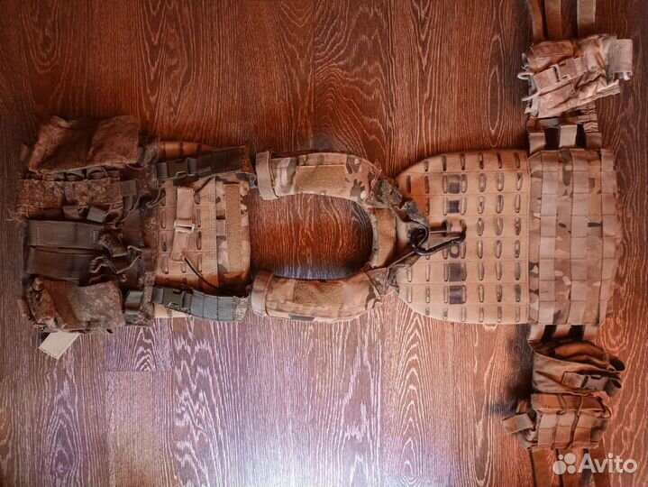 Плитоносец с плитами