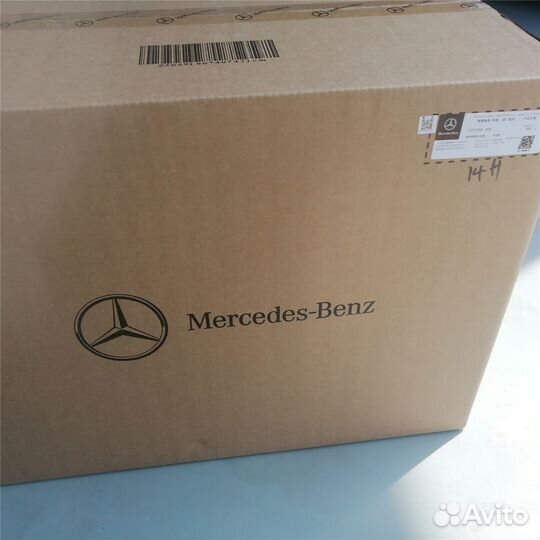 Облицовка передного бампера левая Мерседес Бенц Ки