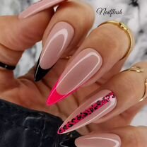 Наращивание ногтей модель