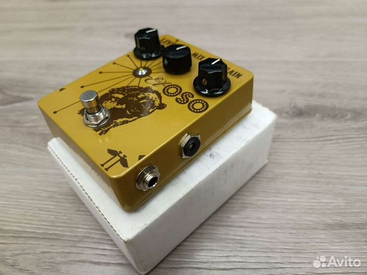 Педаль эффектов для бас-гитары