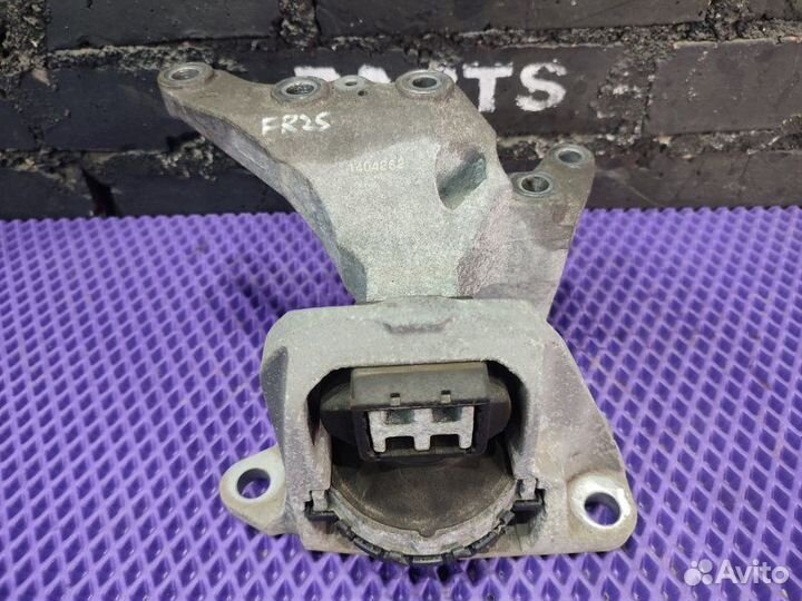 Подушка двигателя передняя правая Nissan X-Trail