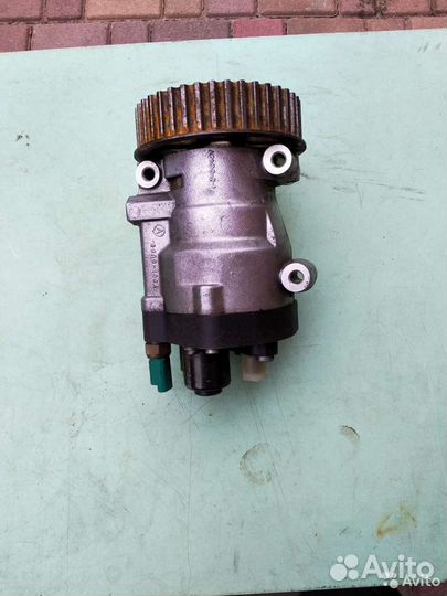 Топливный насос высокого давления на Kangoo