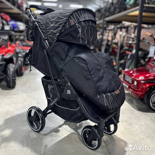 Прогулочная коляска новая