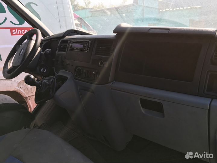 Салон Форд Транзит 2.4 TDCi