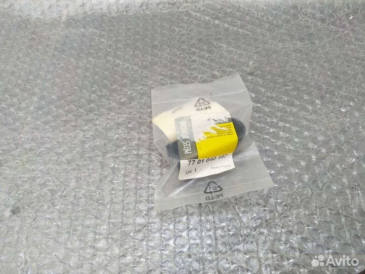 Заглушка дворника Renault Duster 1