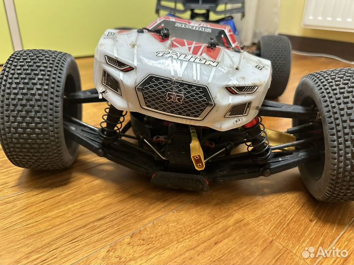 Трагги Arrma Talion (AR106003)красный/синий/белый