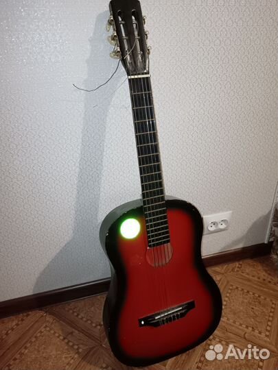 Классическая гитара шестиструнная