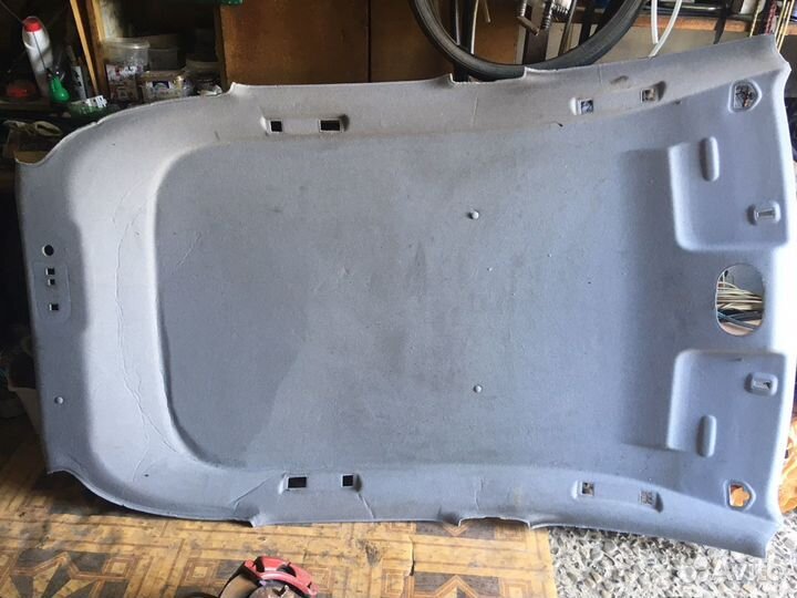 Обшивка потолка Mitsubishi Colt