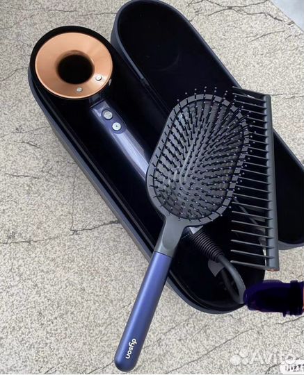 Новый набор расчесок dyson синий
