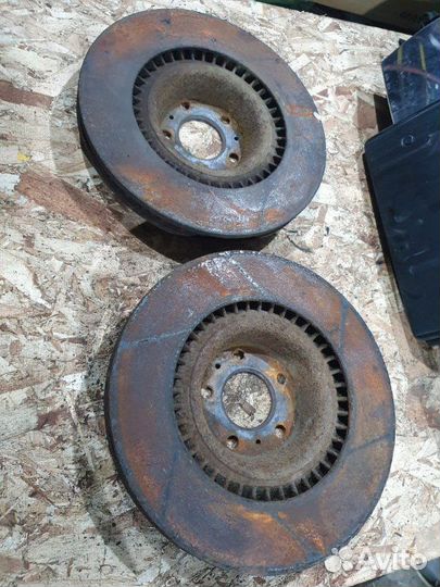 Тормозной диск Audi A8 D3 4.2 BVJ 2007-2010