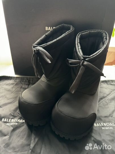 Balenciaga alaska low boots