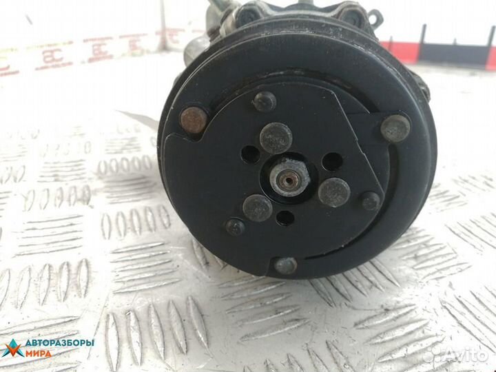 Компрессор кондиционера Volkswagen Polo 3 1998