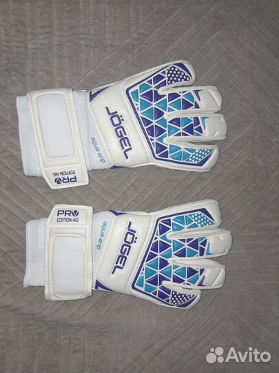 Вратарские перчатки jogel