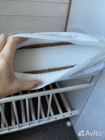 Детская кровать с матрасом