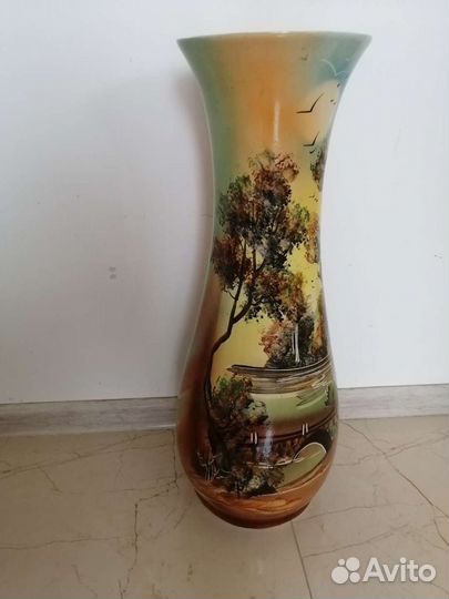 Фарфоровая ваза