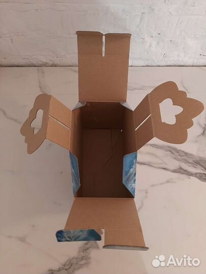 Коробка подарочная с новым годом