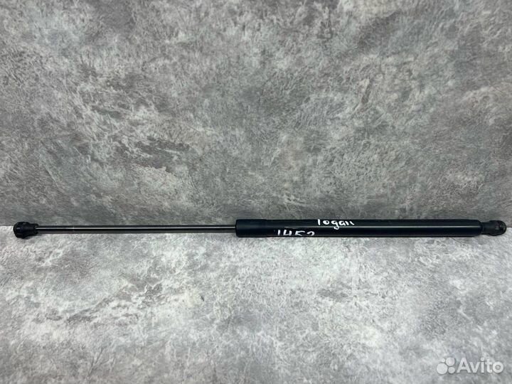 Амортизатор капота Renault Logan 2 2016 654713274R