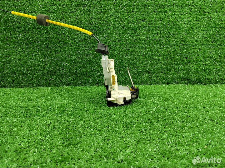 Замок двери задний Audi A6 C6