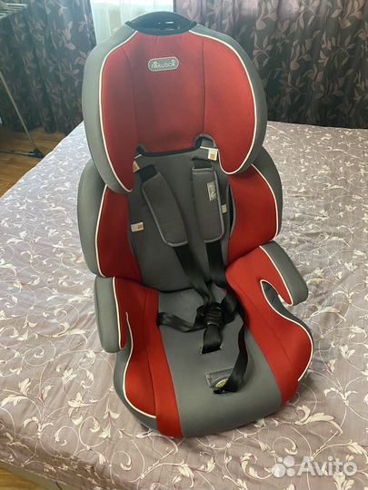 Автомобильное кресло parusok