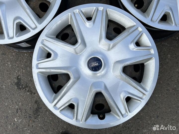 Оригинальные диски Ford R17 5x108 с колпаками