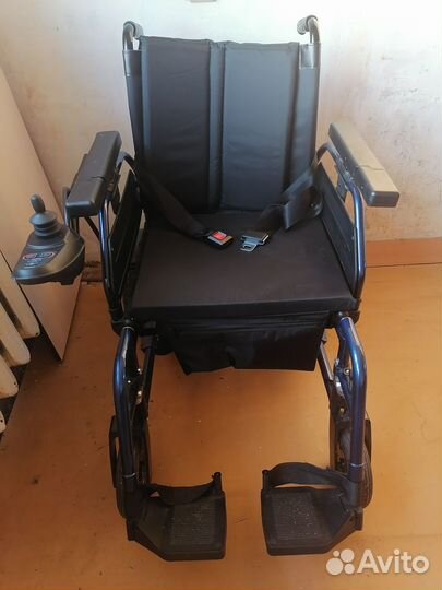 Инвалидная коляска с электроприводом