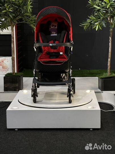 Прогулочная коляска Zooper Z9 Lux Red