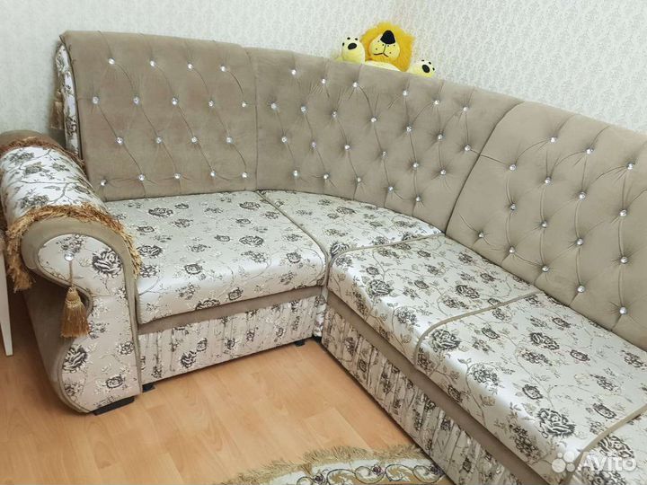 Угловой диван бу