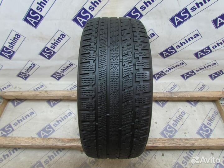 Kumho WinterCraft KW27 245/40 R19 102Q