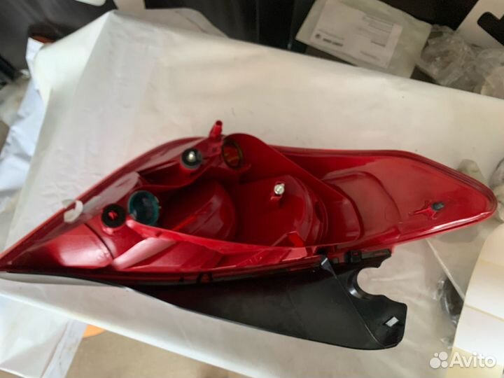 Фонарь задний правый peugeot 308 (2007) 7,14E+11