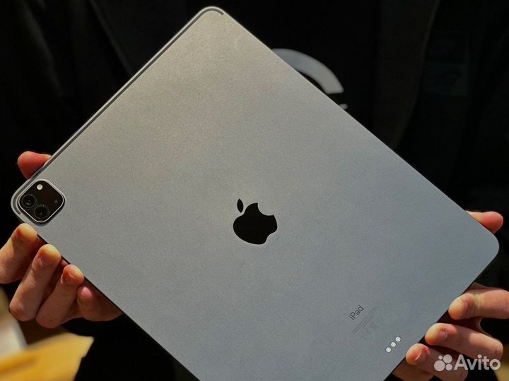 iPad Pro (4-го поколения) Wi-Fi 256GB Space Gray