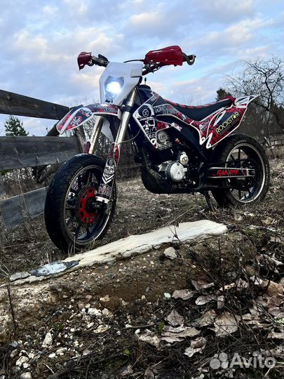 Мотоцикл D10 250